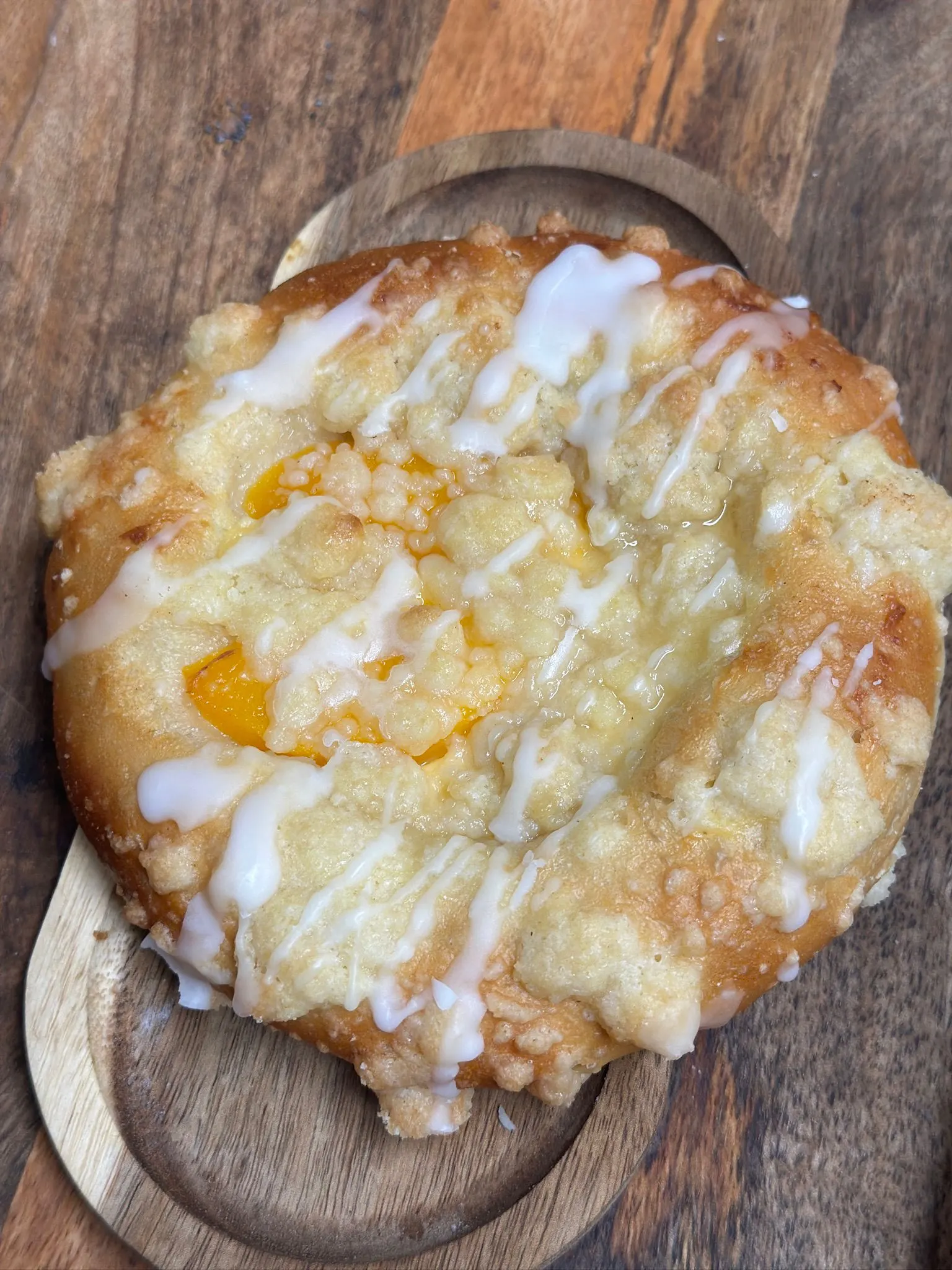 Zdjęcie produktu: Drożdżówka z budyniem i brzoskwinią